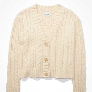 AE CROPPED CABLE KNIT CARDIGAN